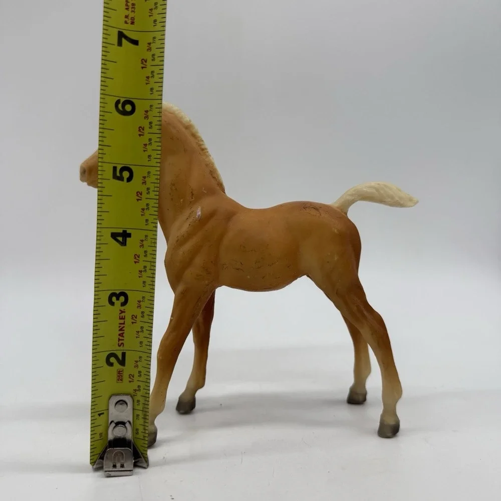 Breyer Traditional Proud Arabian Foal Glossy Palomino Horse Toy Vintage